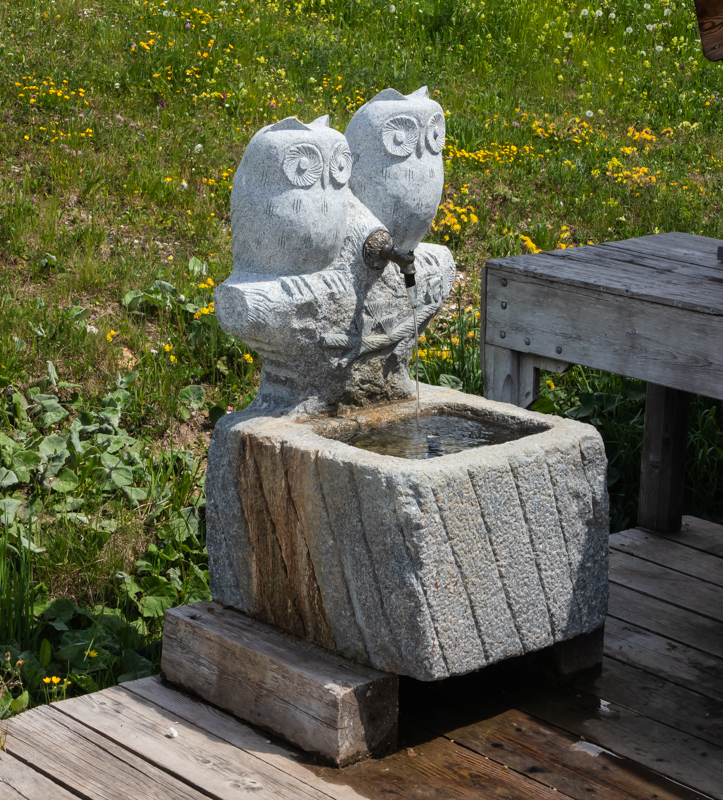 owl sculpture